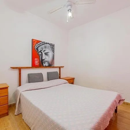 Laura Home, 2 Bedroms Near Airport