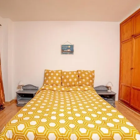 Laura Home, 2 Bedroms Near Airport Appartamento